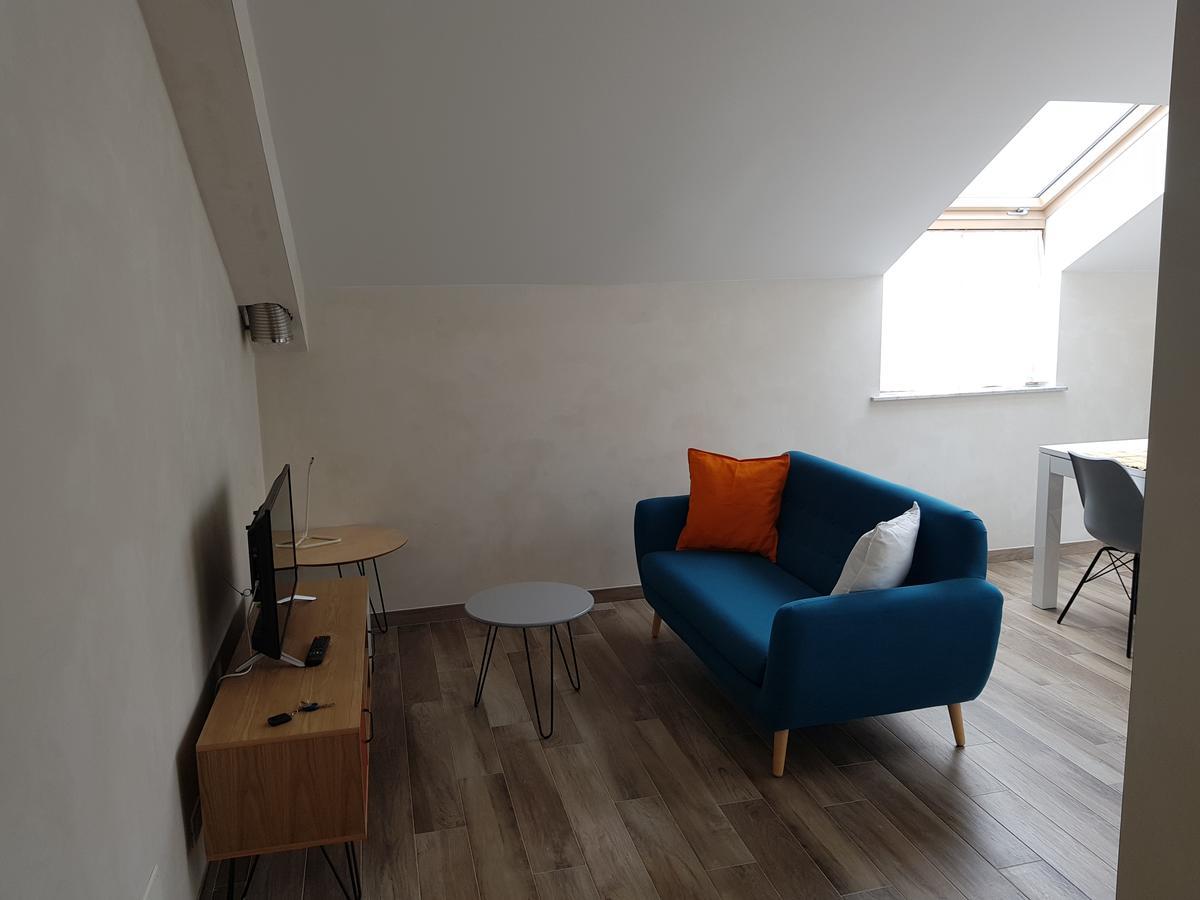 Apartment Memeapartments *